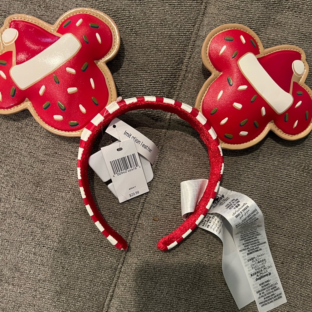 Mickey Christmas cookie ears